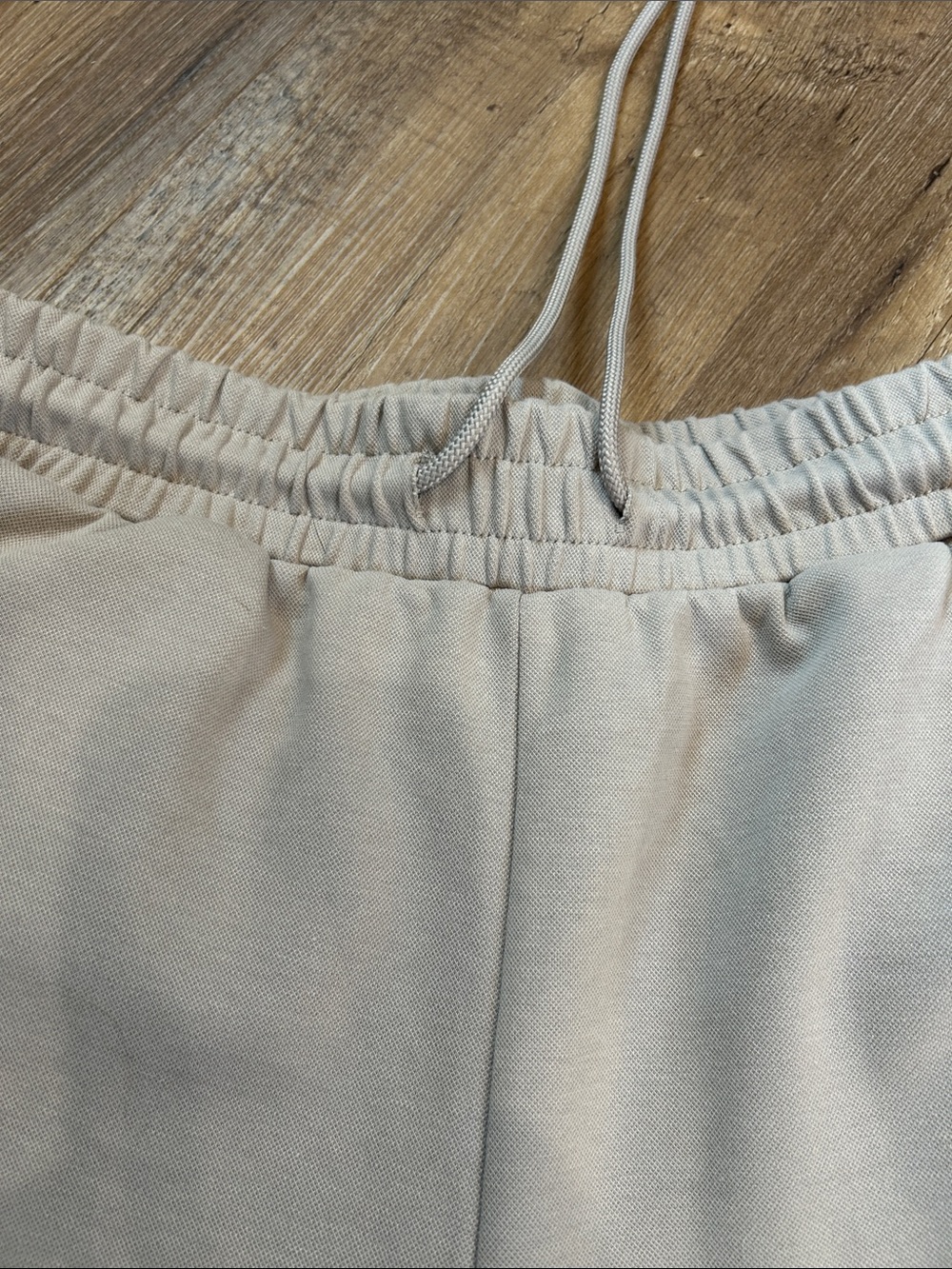 Aelfric Eden Light Gray Hoodie & jorts set - Picture 13 of 16